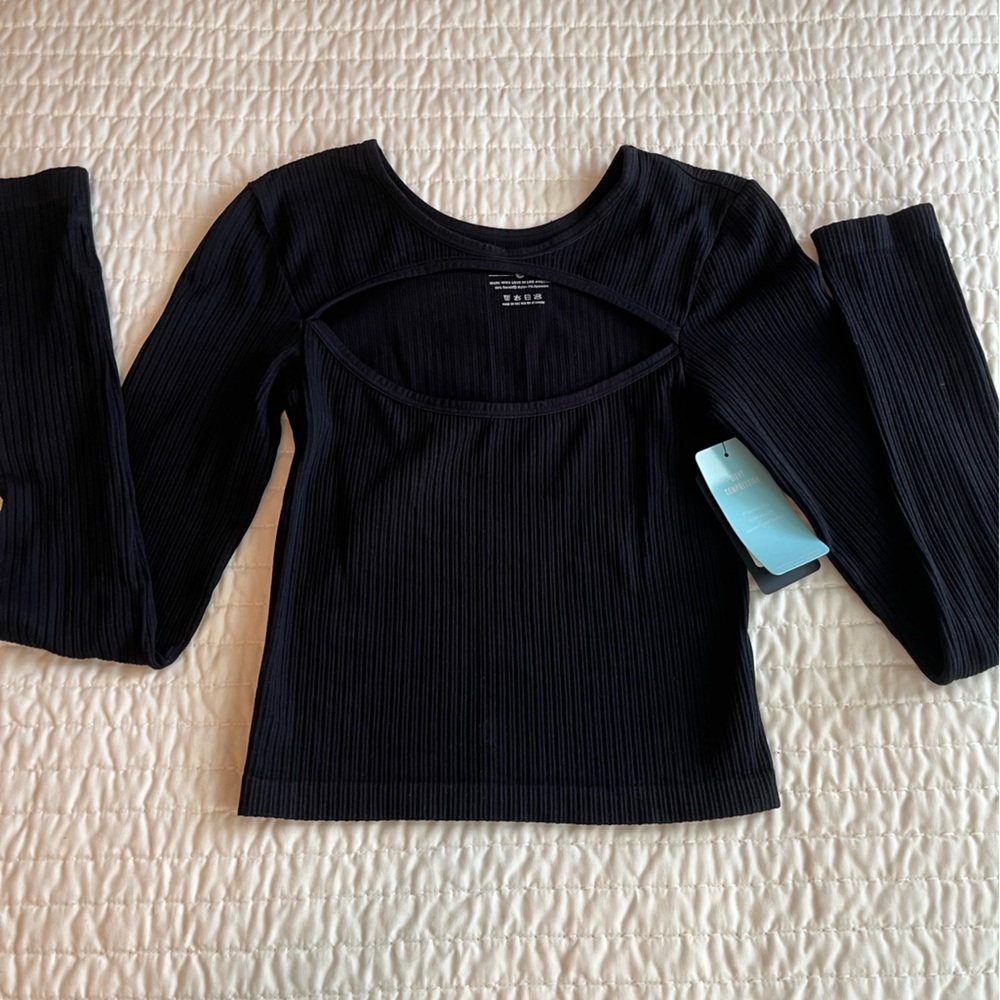 NWT Nux long sleeve ribbed workout top size S small